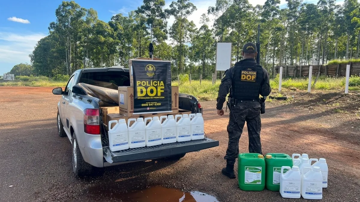 DOF apreende 250 litros de agrotóxicos contrabandeados em Ponta Porã