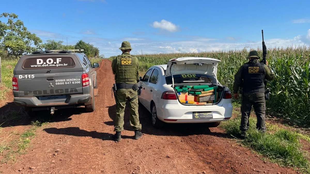 DOF Intercepta Veículos Carregados com Contrabando na Fronteira de Ponta Porã