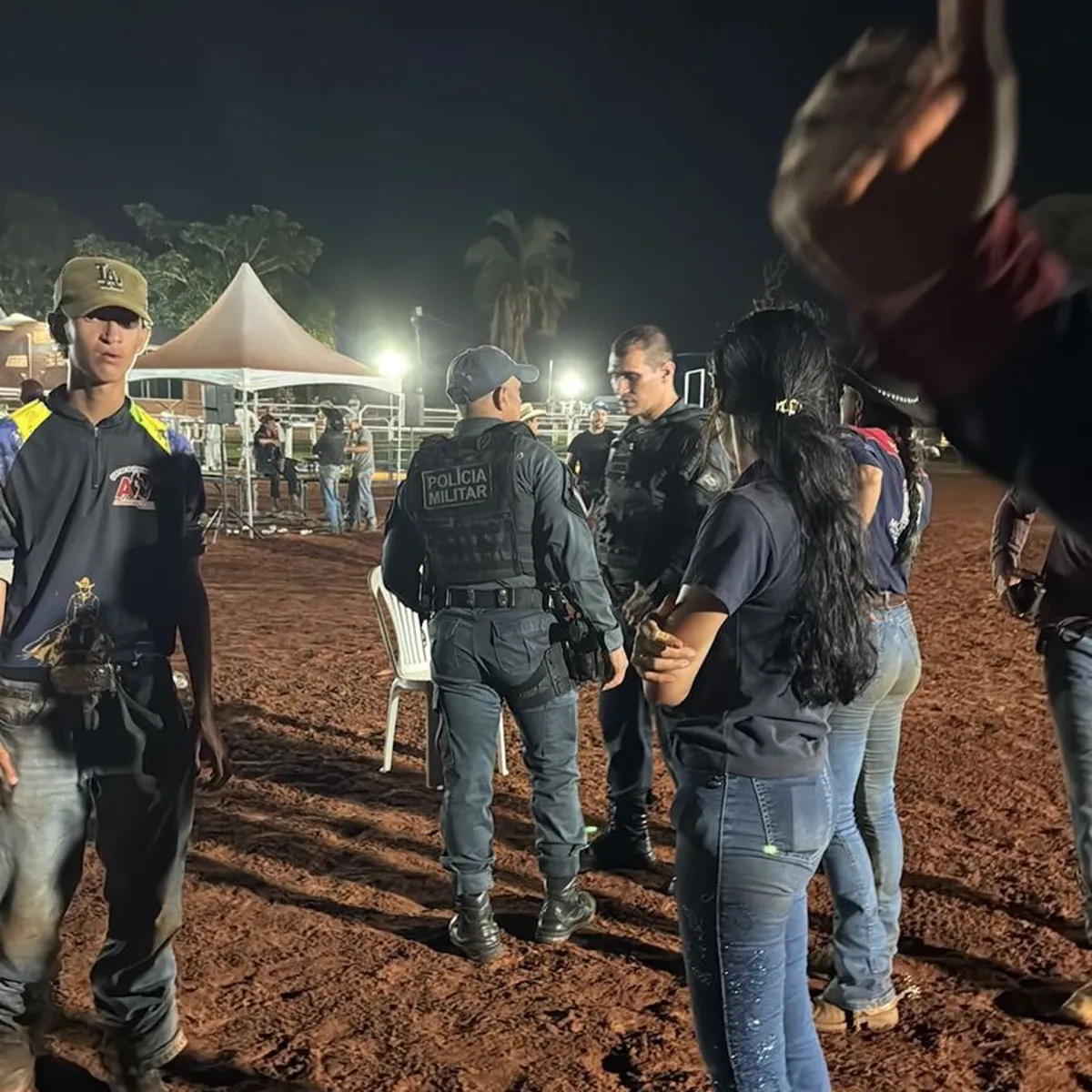Testemunhas detalham facada em prova de cavalos: 'covardemente atacado'