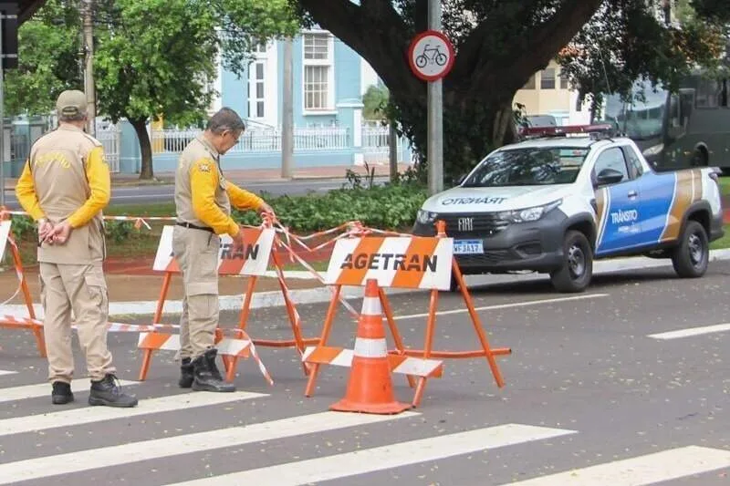 Prefeitura interdita vias de Campo Grande na segunda para procissão e eventos religiosos